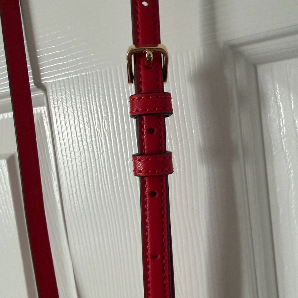 EUC - LIKE NEW - Kate Spade Red Convertible Bag with Gold Chain Detail - Picture 8 of 16